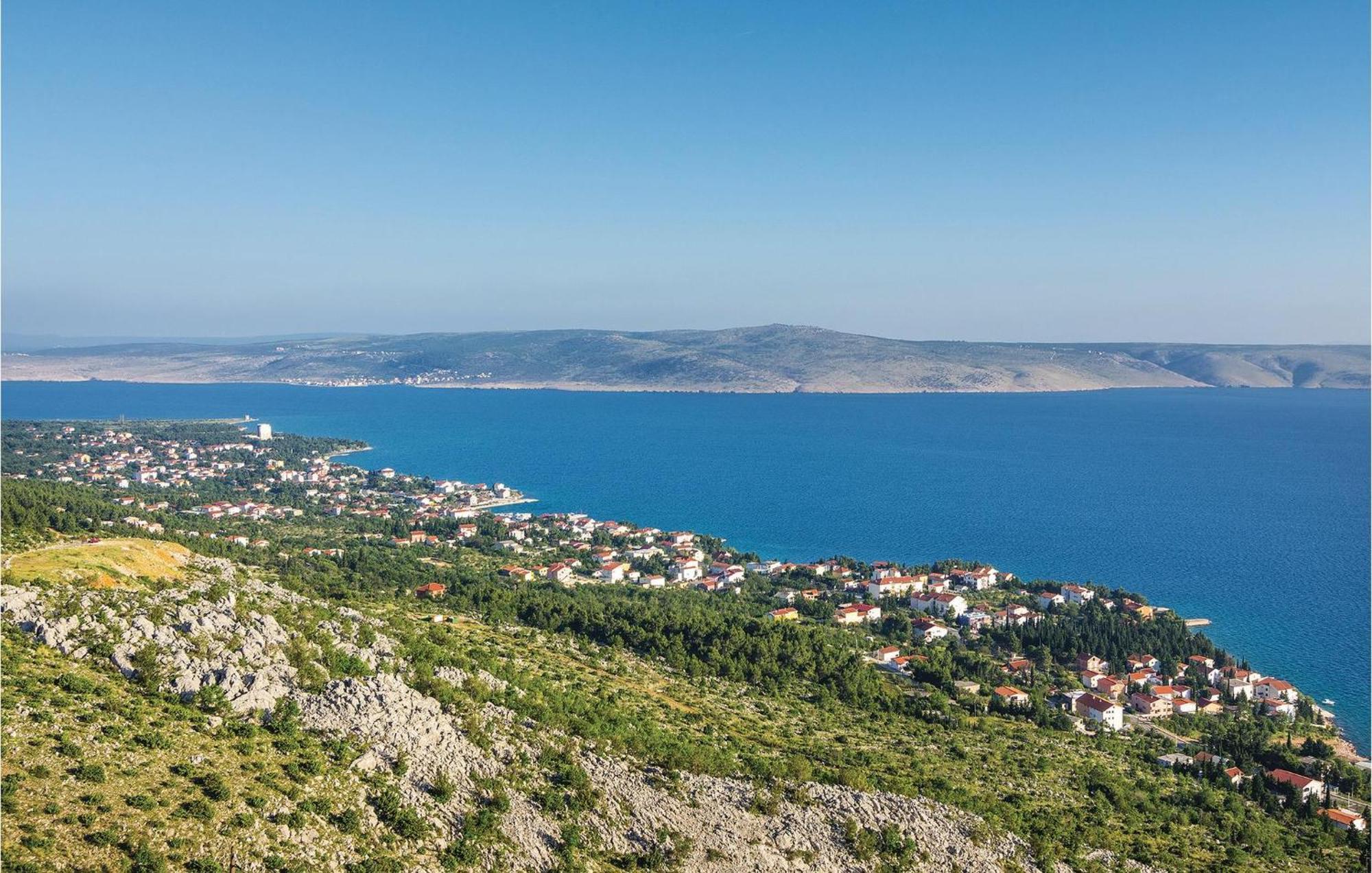 4 Bedroom Awesome Apartment In Starigrad Bagian luar foto
